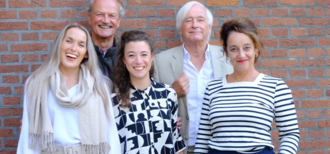 Toneelstuk 'Het Hoogste Woord' in Politiek Theater Den Haag