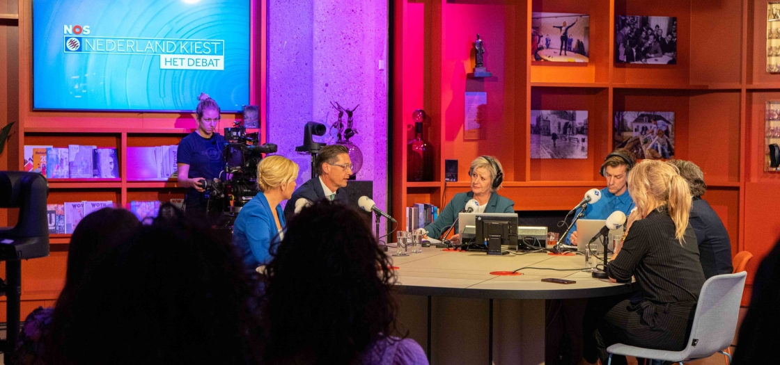 Kijk en luister terug -  NPO Radio 1 verkiezingsdebat vanuit Nieuwspoort