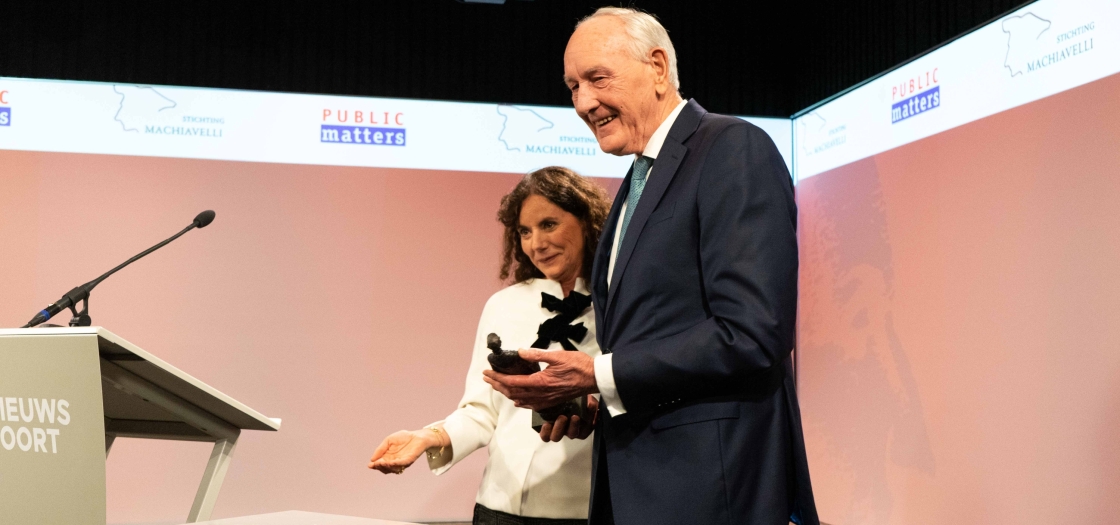 Verslag: Johan Remkes ontvangt Machiavelliprijs 2022: 'Hij weet een vastgelopen dialoog op gang te brengen’